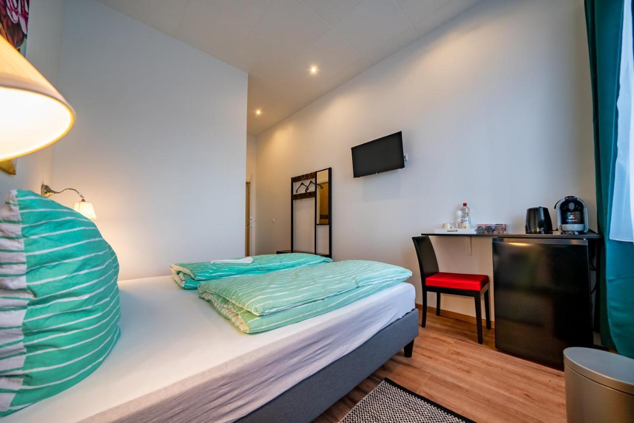 Hostel Loewen Langenhagen *
